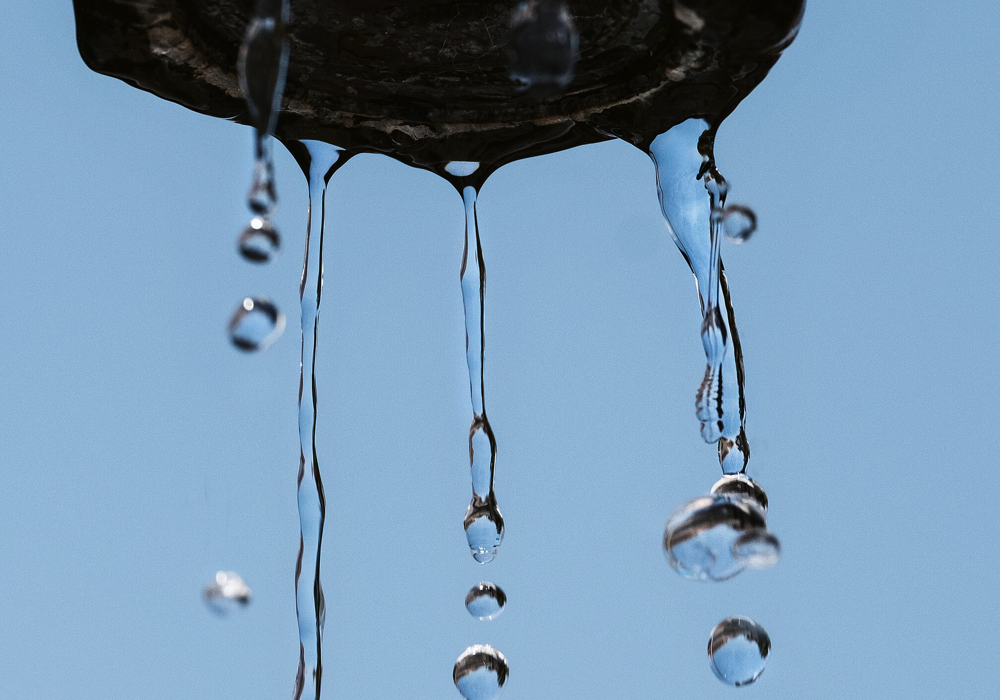 Wassertropfen aus einem Wasserhahn